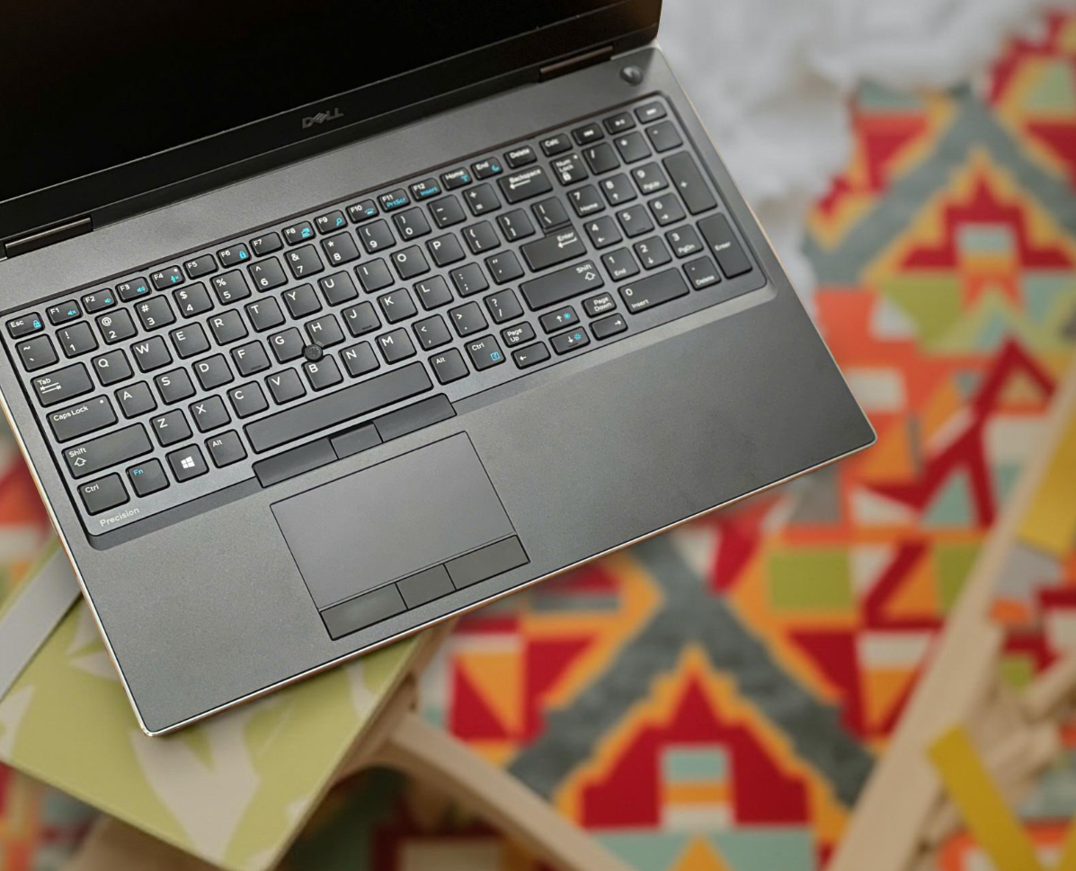 LAPTOP DELL PRECISION 7530 XEON E-2176M QUADRO P2000 4GB 15.6 INCH FHD CHUYÊN ĐỒ HỌA GIÁ RẺ4