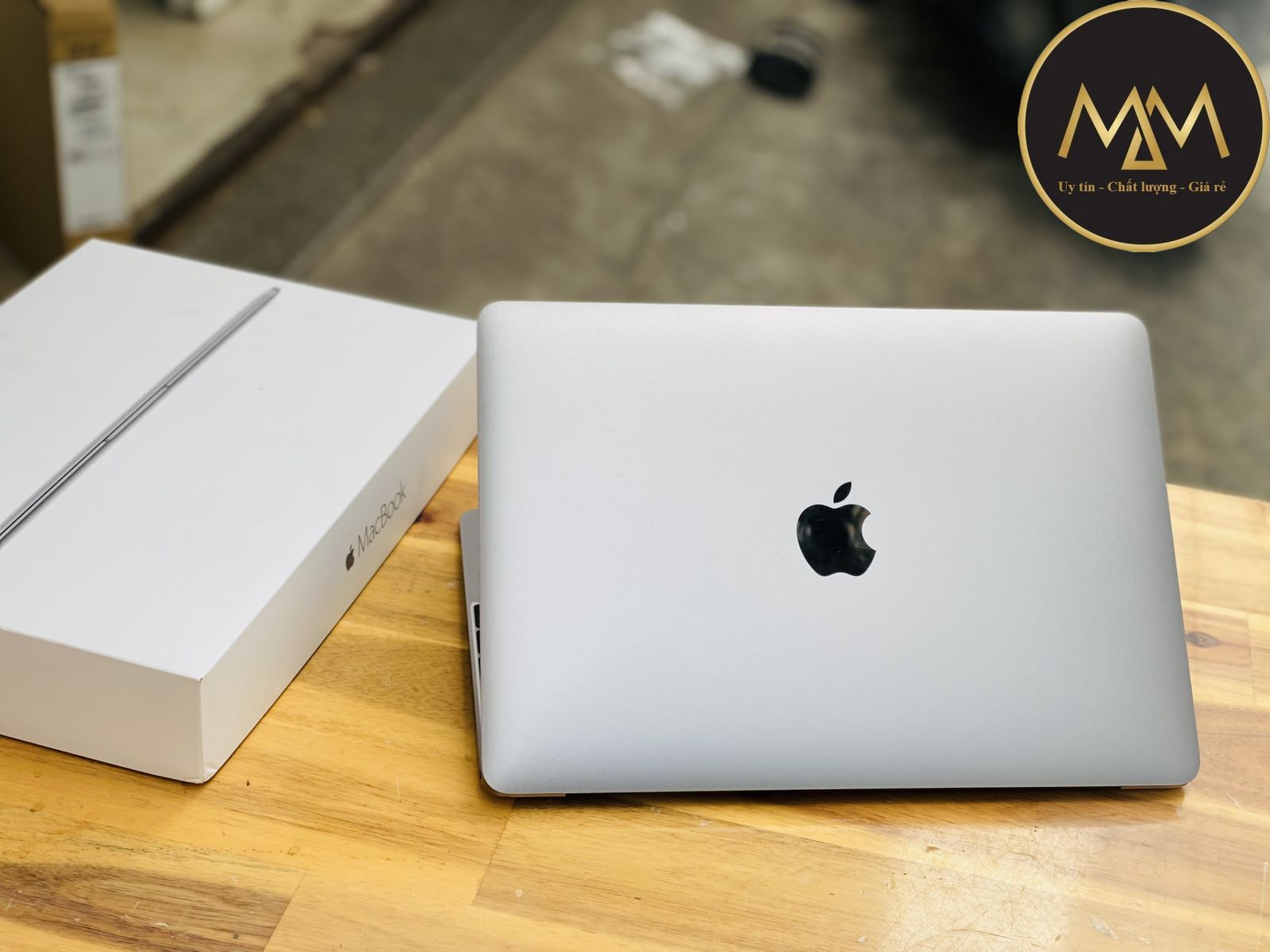 Shop bán MacBook cũ uy tín tại TPHCM