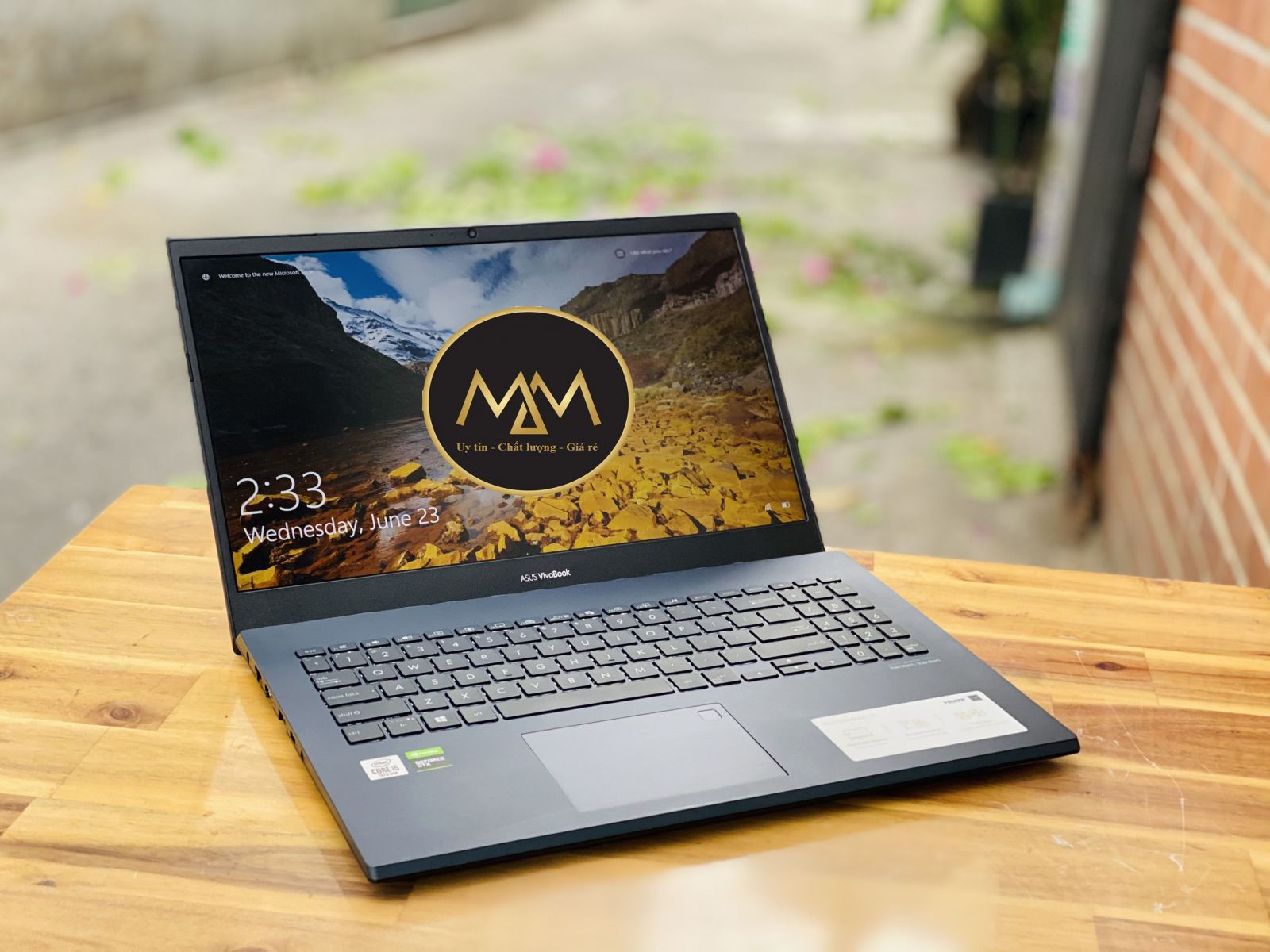5 mẫu laptop cũ giá rẻ đáng mua nhất năm 2023 - 2024
