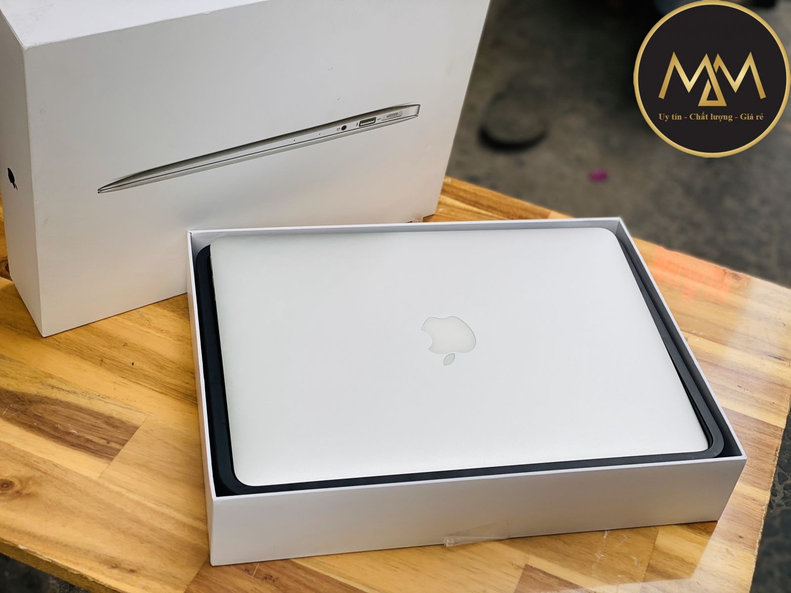 Shop bán MacBook cũ uy tín tại TPHCM