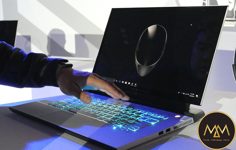 Laptop cũ chơi game dưới 6 triệu