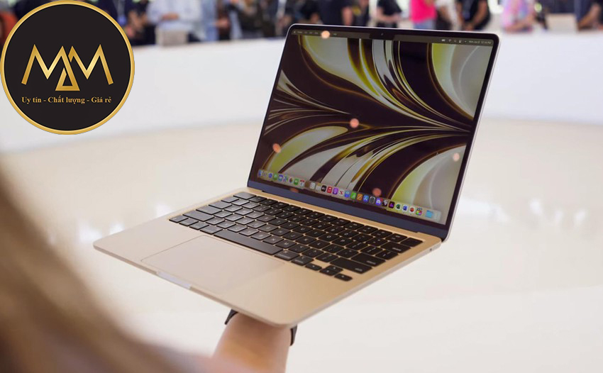 5 mẫu laptop cũ giá rẻ đáng mua nhất năm 2023 - 2024