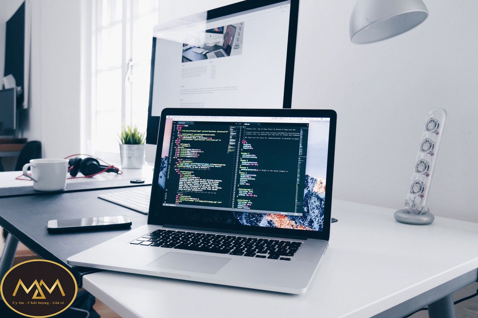Bôi keo vệ sinh laptop giá rẻ uy tín Tân Phú