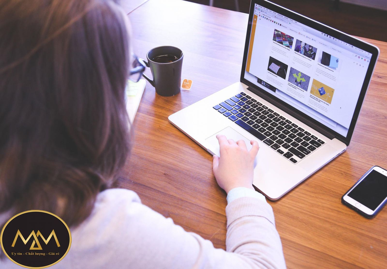 Bôi keo vệ sinh laptop giá rẻ uy tín Tân Phú