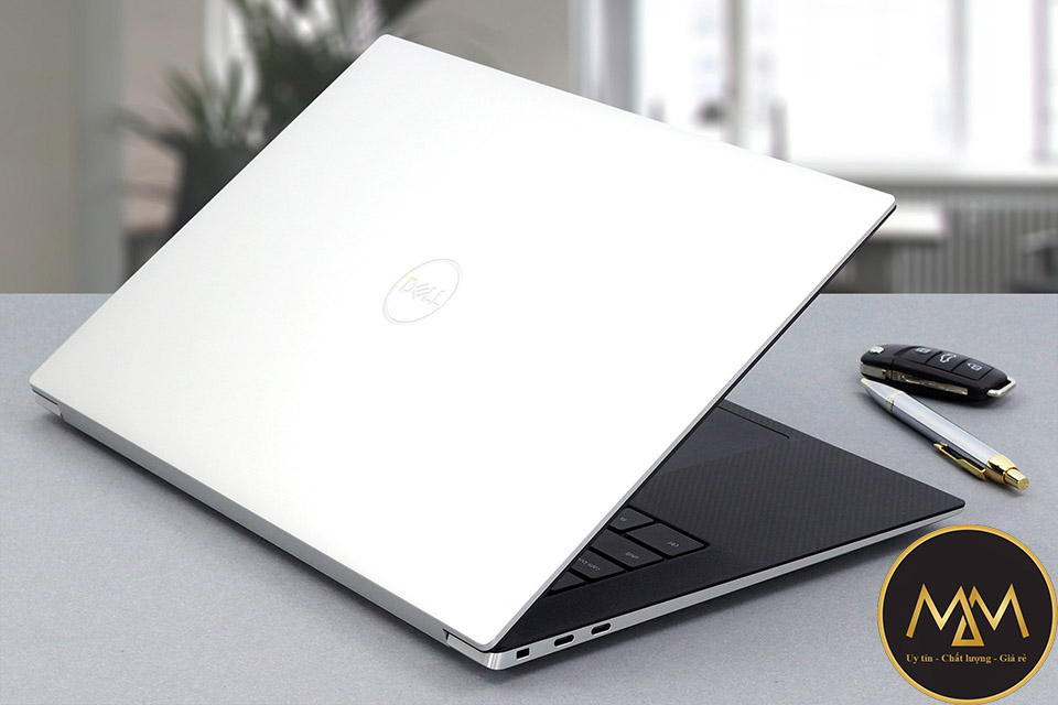 Laptop cũ sinh viên