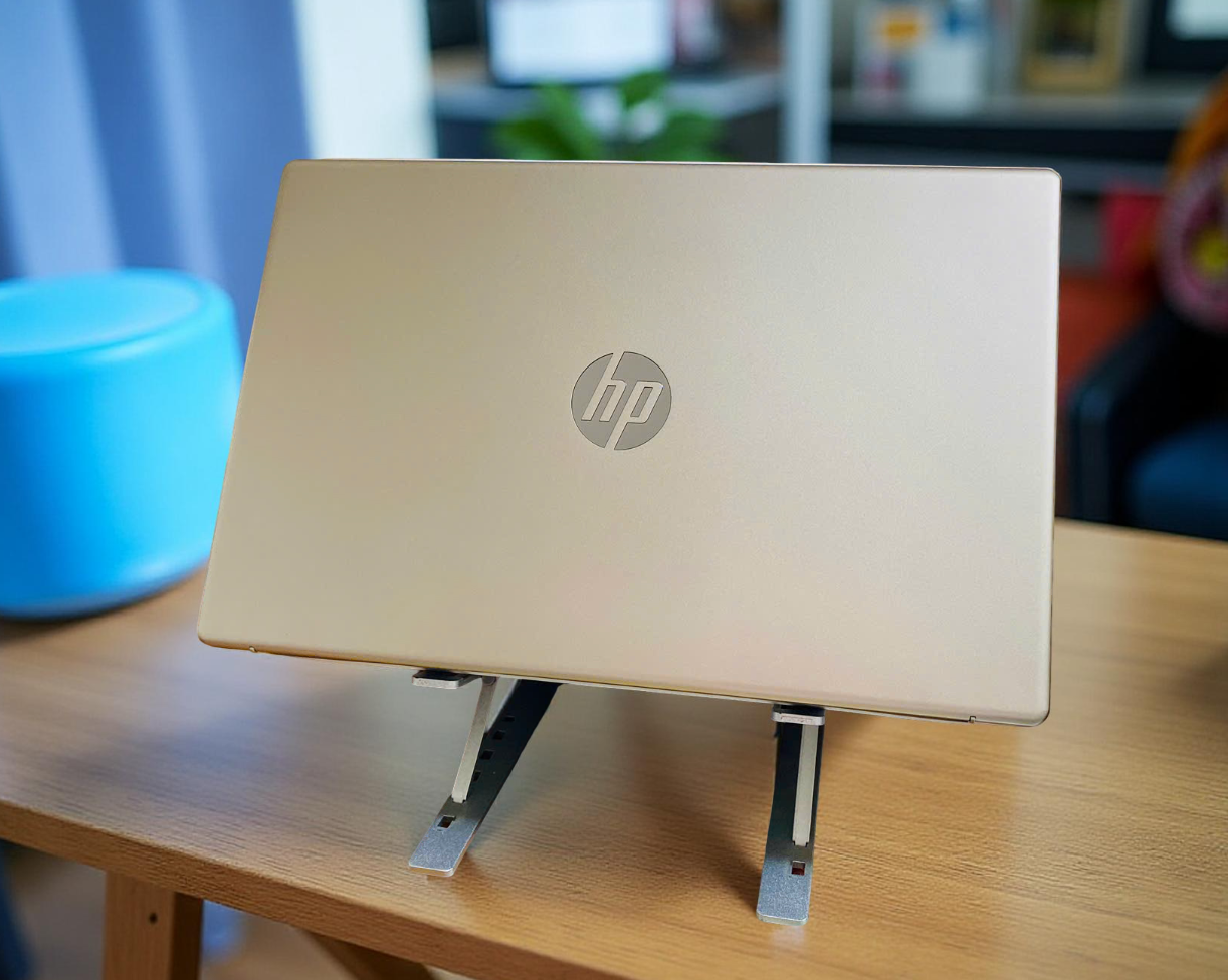 HP 15 FD0303TU i3 1315U