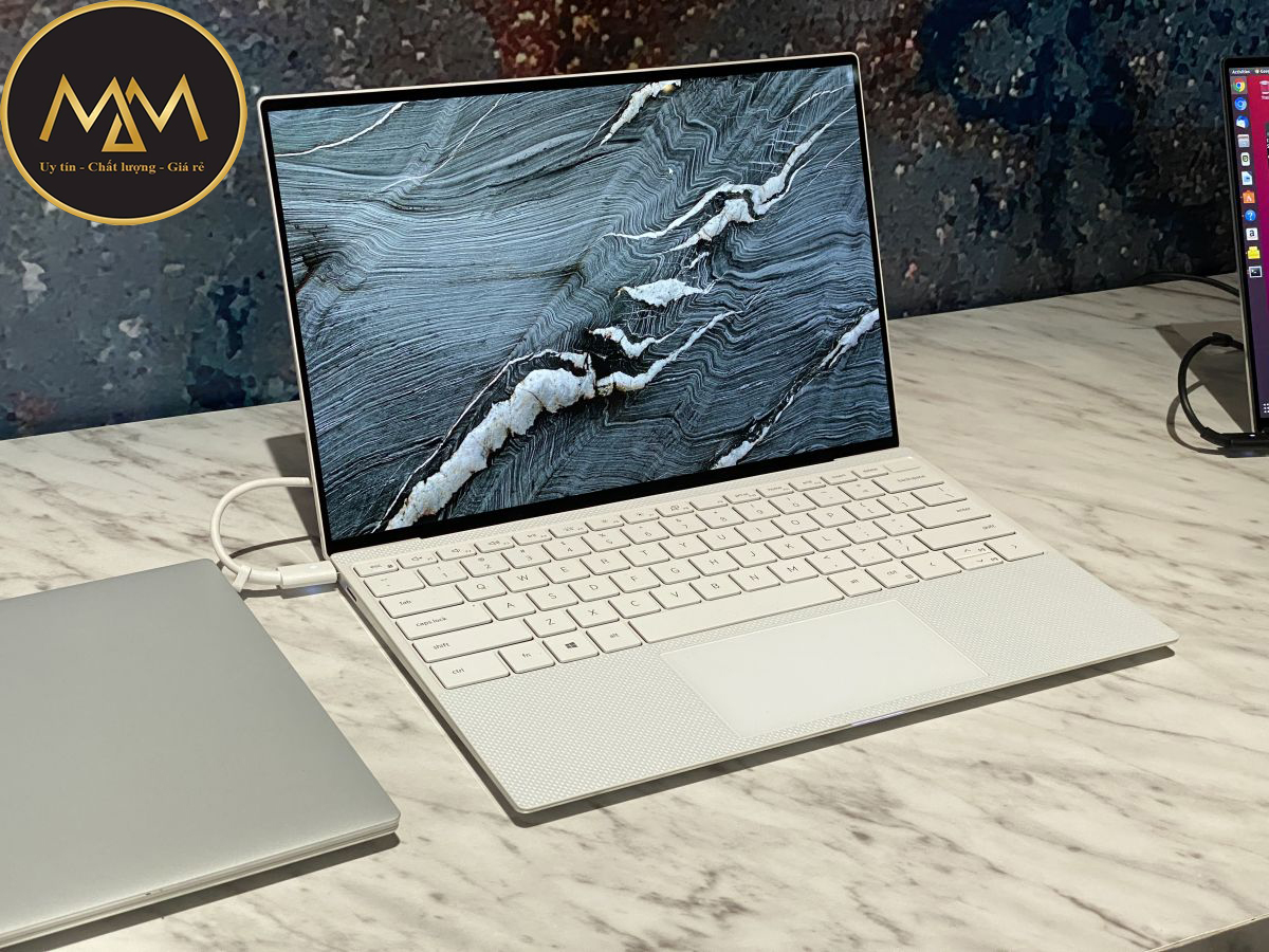 Laptop Cũ Uy Tín Giá Rẻ Tân Phú