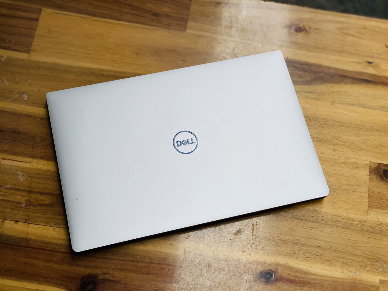 Laptop-Dell-i5-cũ-siêu-mỏng