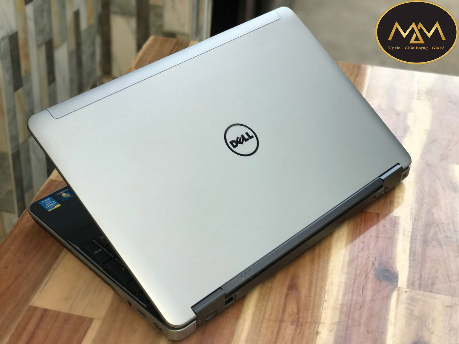 Laptop-cũ-chơi-game-dưới-11-triệu