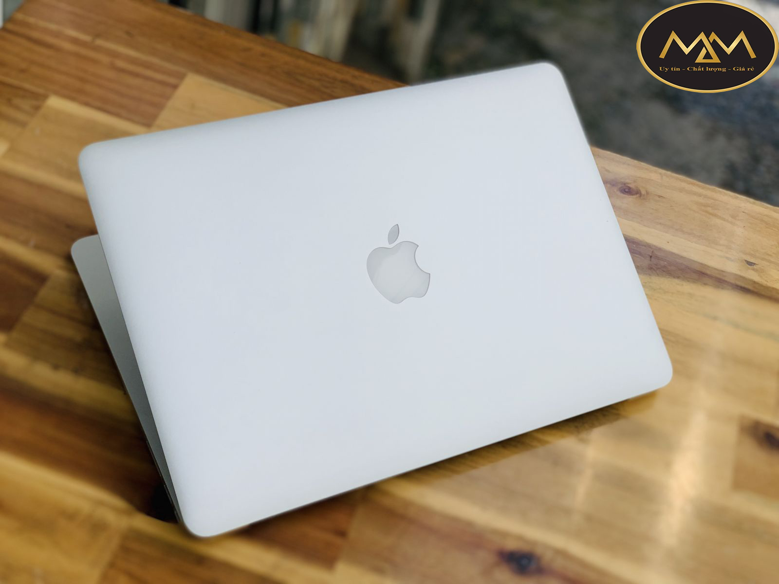 Laptop-cũ-dưới-10-triệu-đáng-mua-nhất-2023