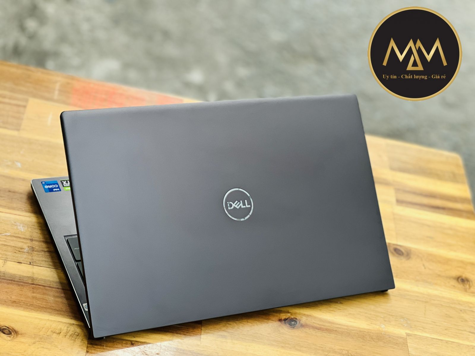 Laptop-cũ-làm-đồ-họa