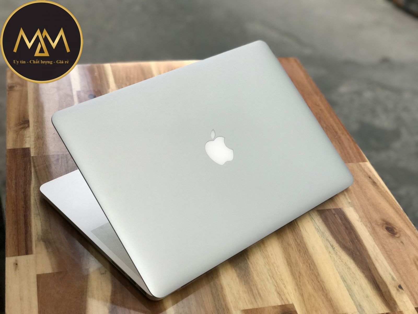 Mua Macbook cũ giá rẻ TPHCM