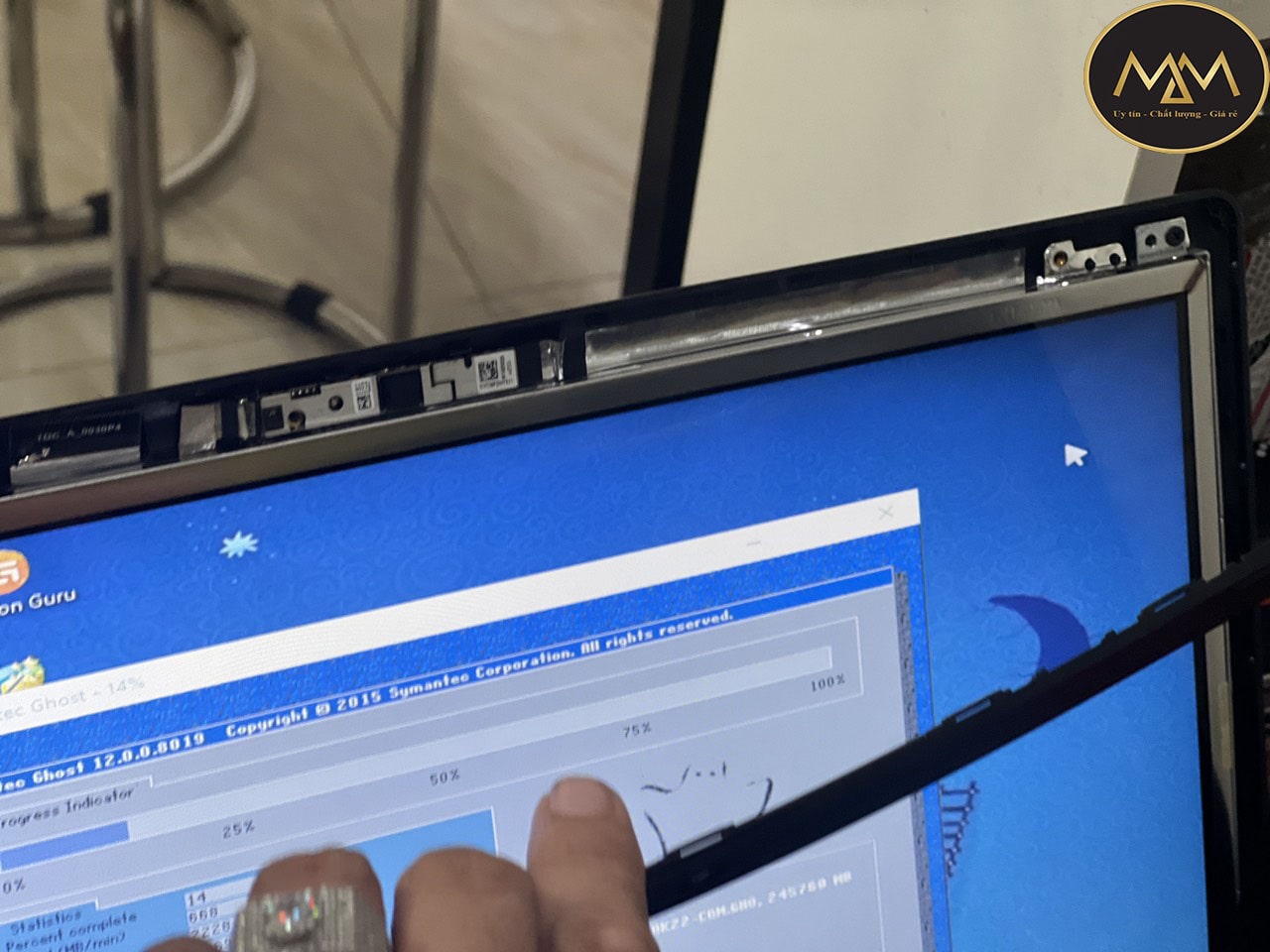 Thay-màn-hình-Sony-Vaio-giá-rẻ-Tân-Bình