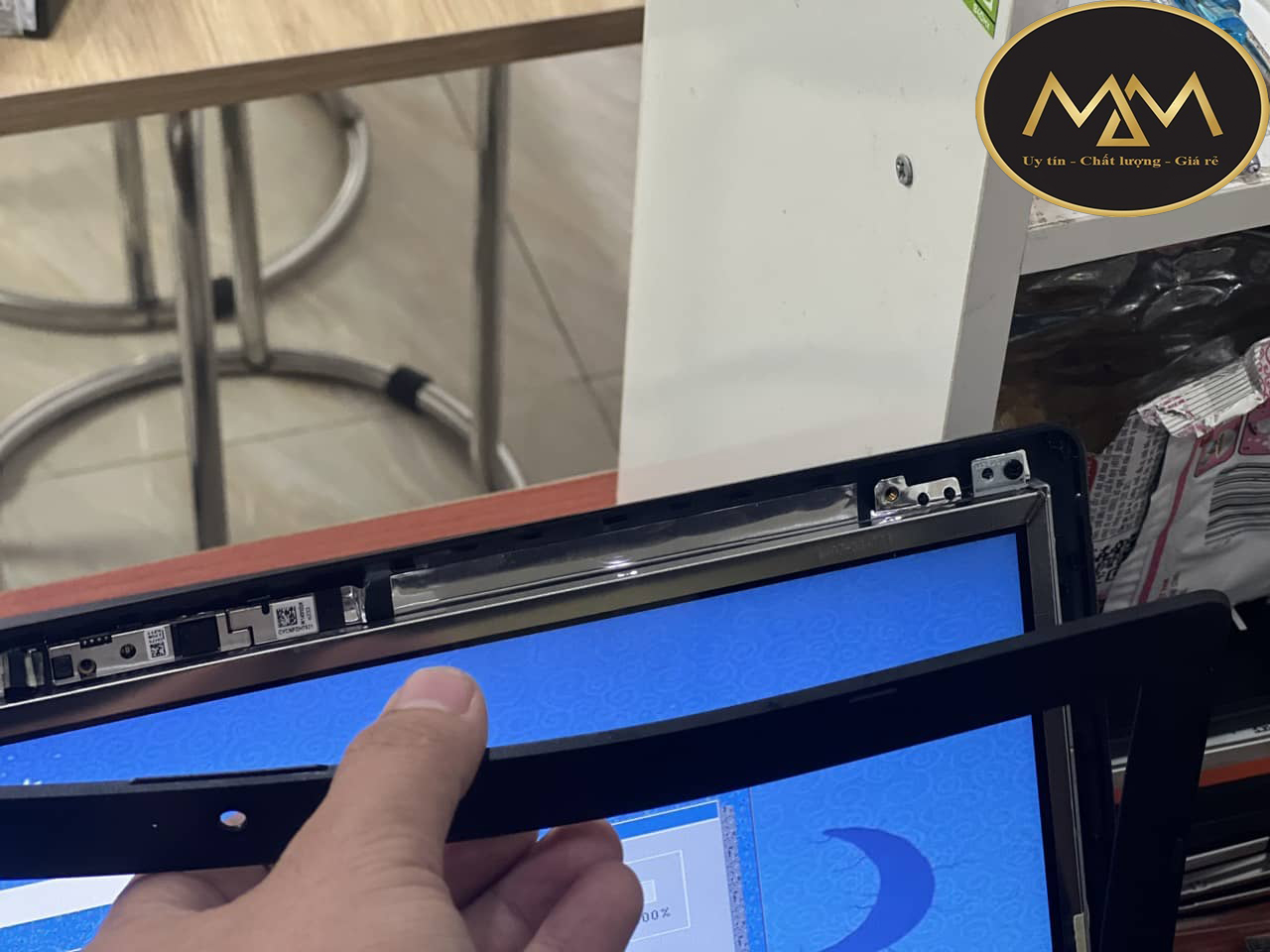 Thay-màn-hình-Sony-Vaio-giá-rẻ-TPHCM