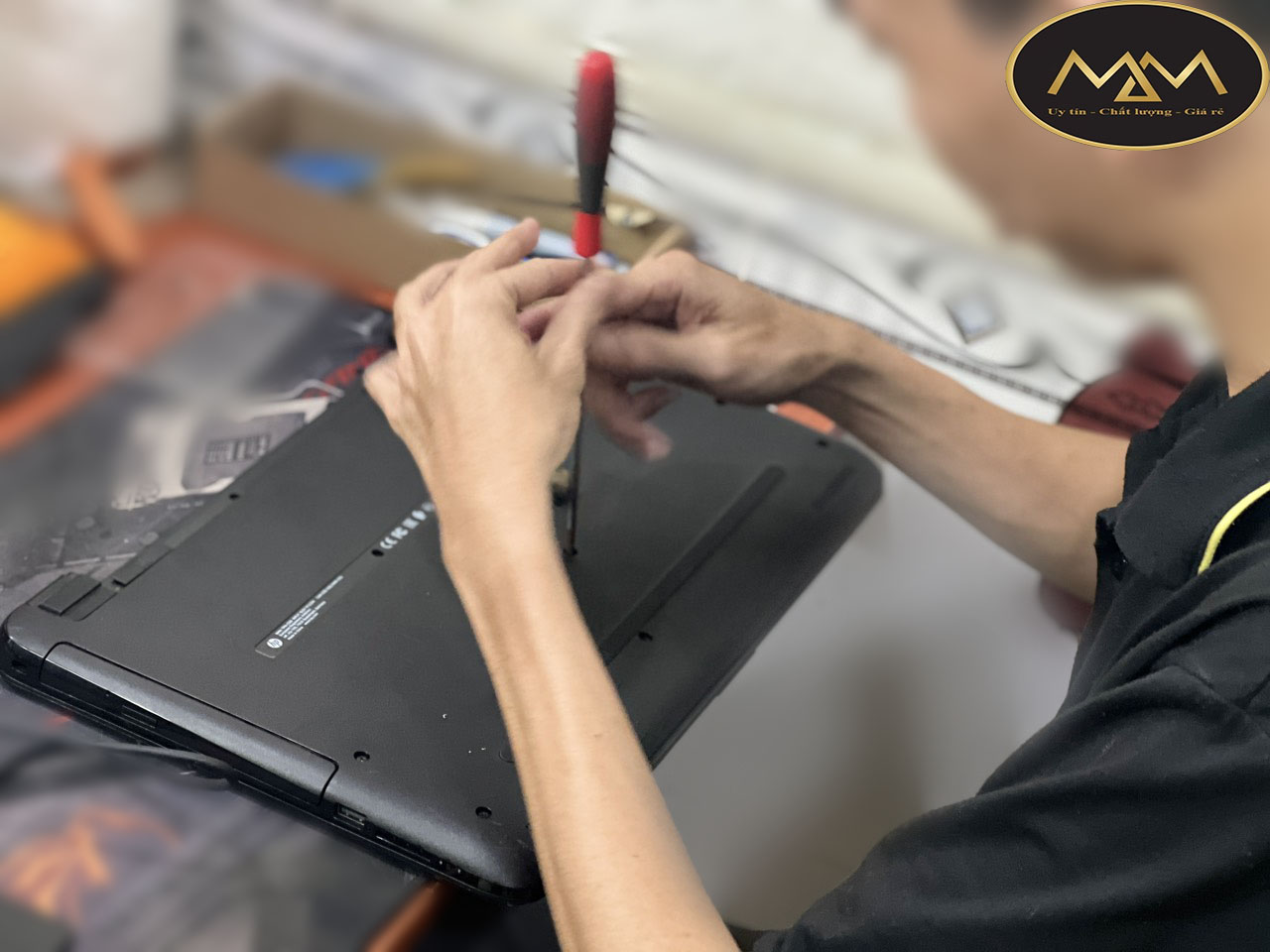Thay-màn-hình-Sony-Vaio-giá-rẻ-Tân-Phú