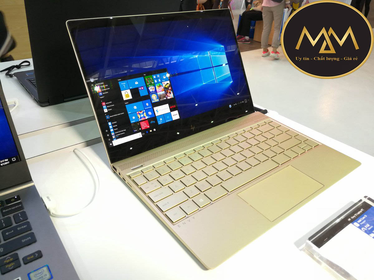 Thay-màn-hình-laptop-HP-giá-rẻ-Gò-Vấp