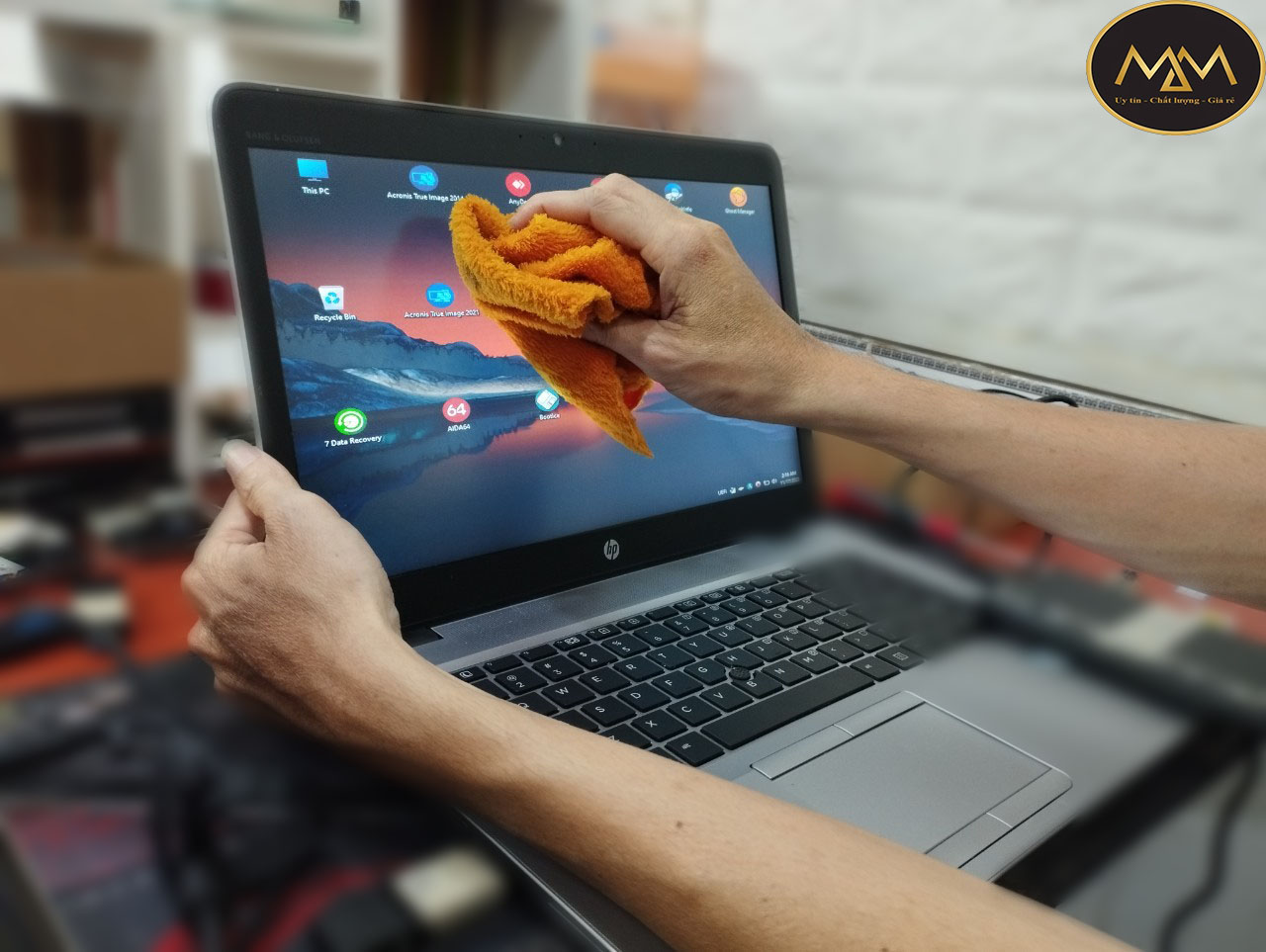 Thay-màn-hình-laptop-Lenovo-Thinkpad-giá-rẻ-Gò-Vấp