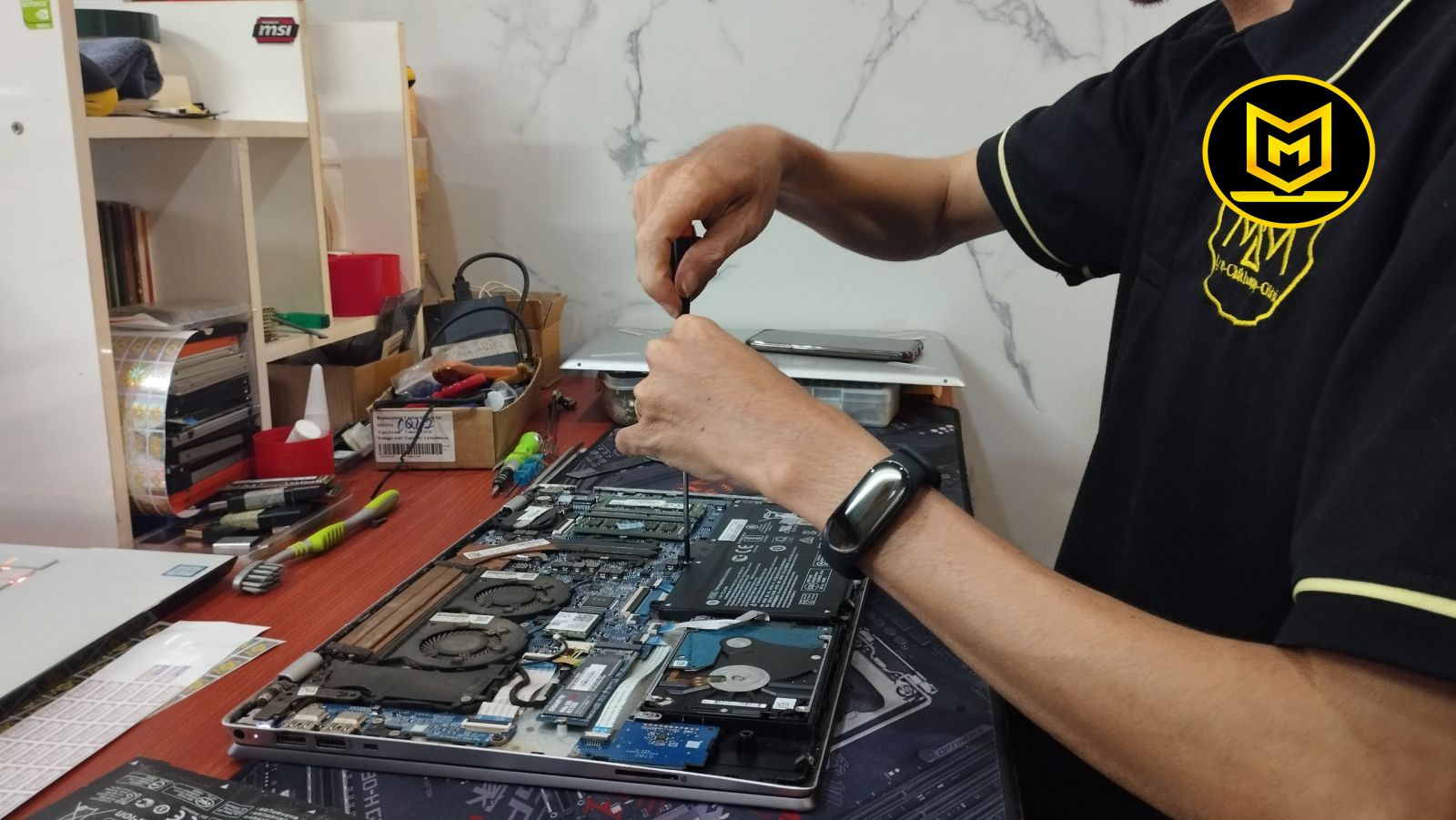 Thay-pin-laptop-Acer-quận-3