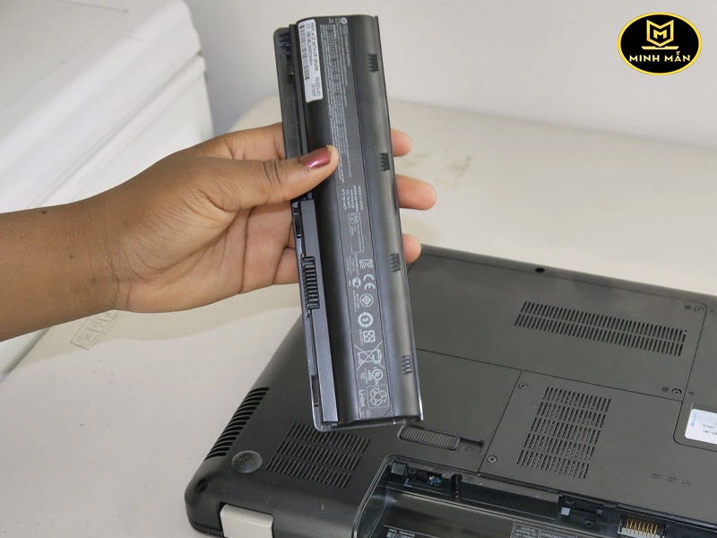 Thay-pin-laptop-Dell-Tân-Bình