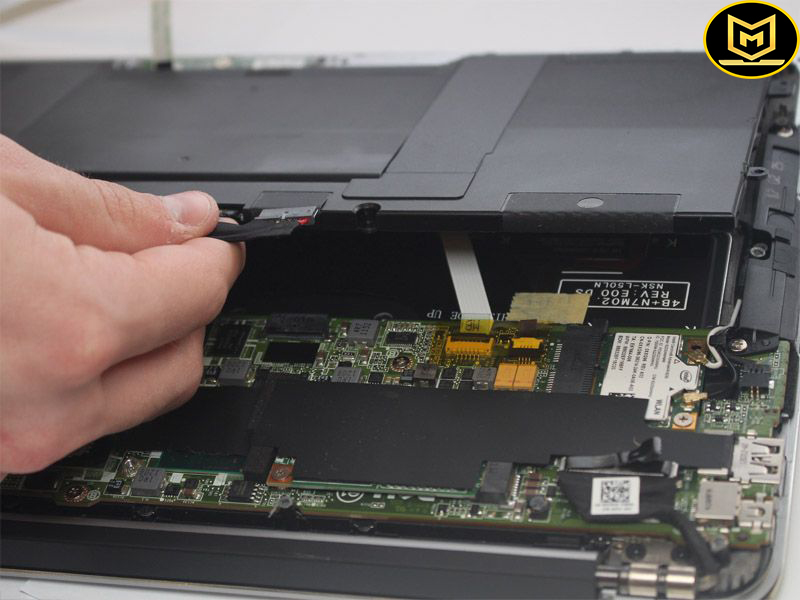 Thay-pin-laptop-Dell-quận-6