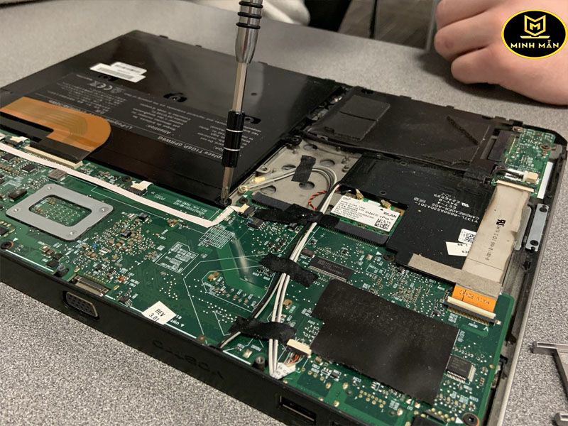 Thay-pin-laptop-Dell-quận-Tân-Bình