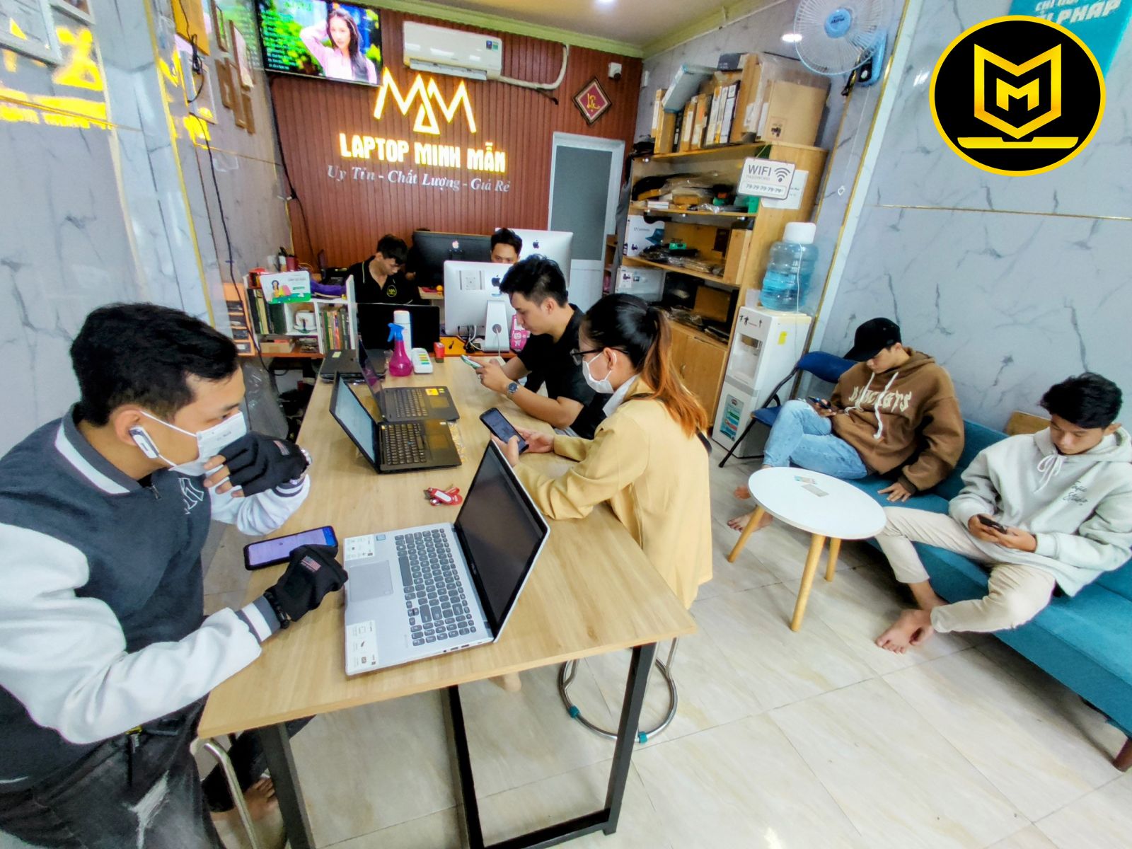 Thay-pin-laptop-Dell-quan-1