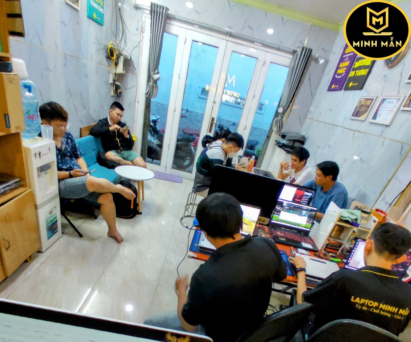 Thay-pin-laptop-Dell-quan-Tan-Binh