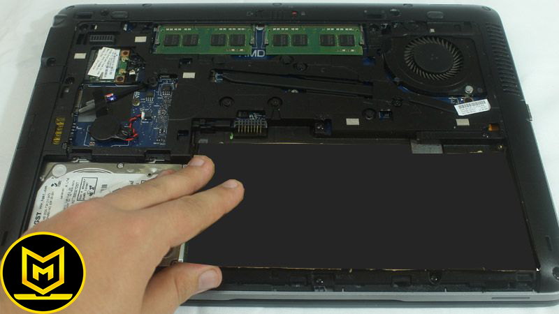 Thay-pin-laptop-HP-quận-8
