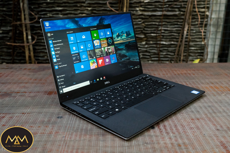Thay màn hình laptop Dell giá rẻ Tân Phú