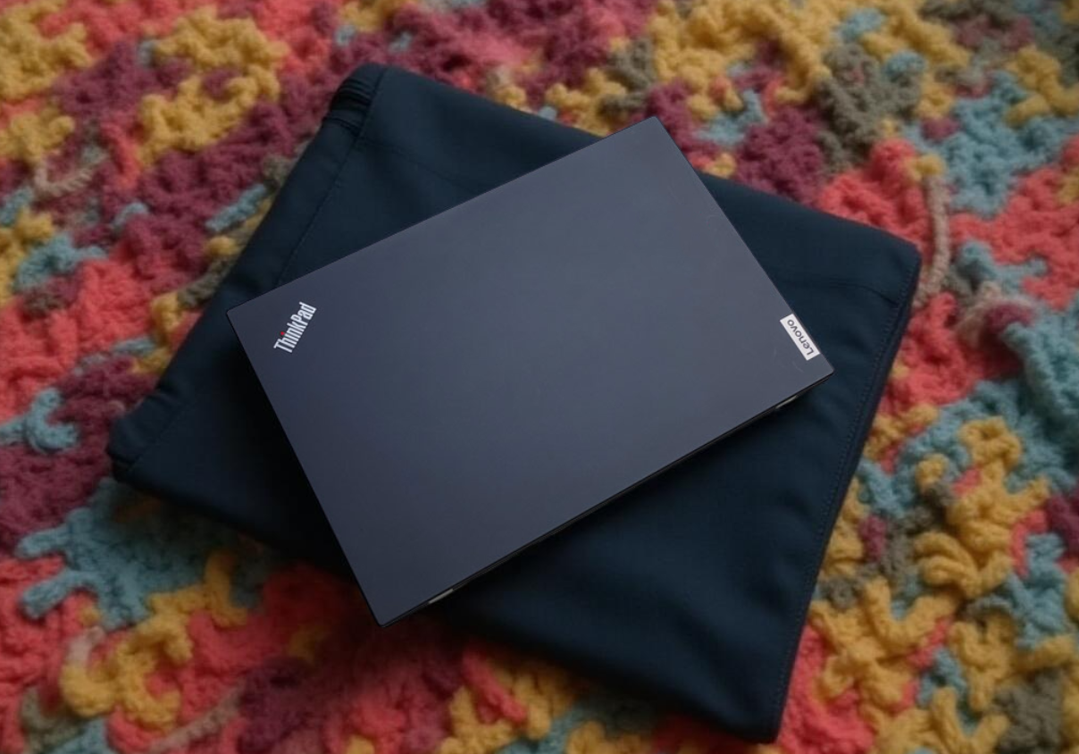 THINKPAD T15 GEN 3 i7