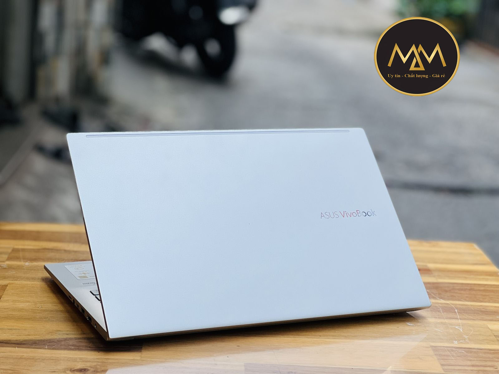 Top-10-mau-laptop-Asus-danh-cho-ke-toan