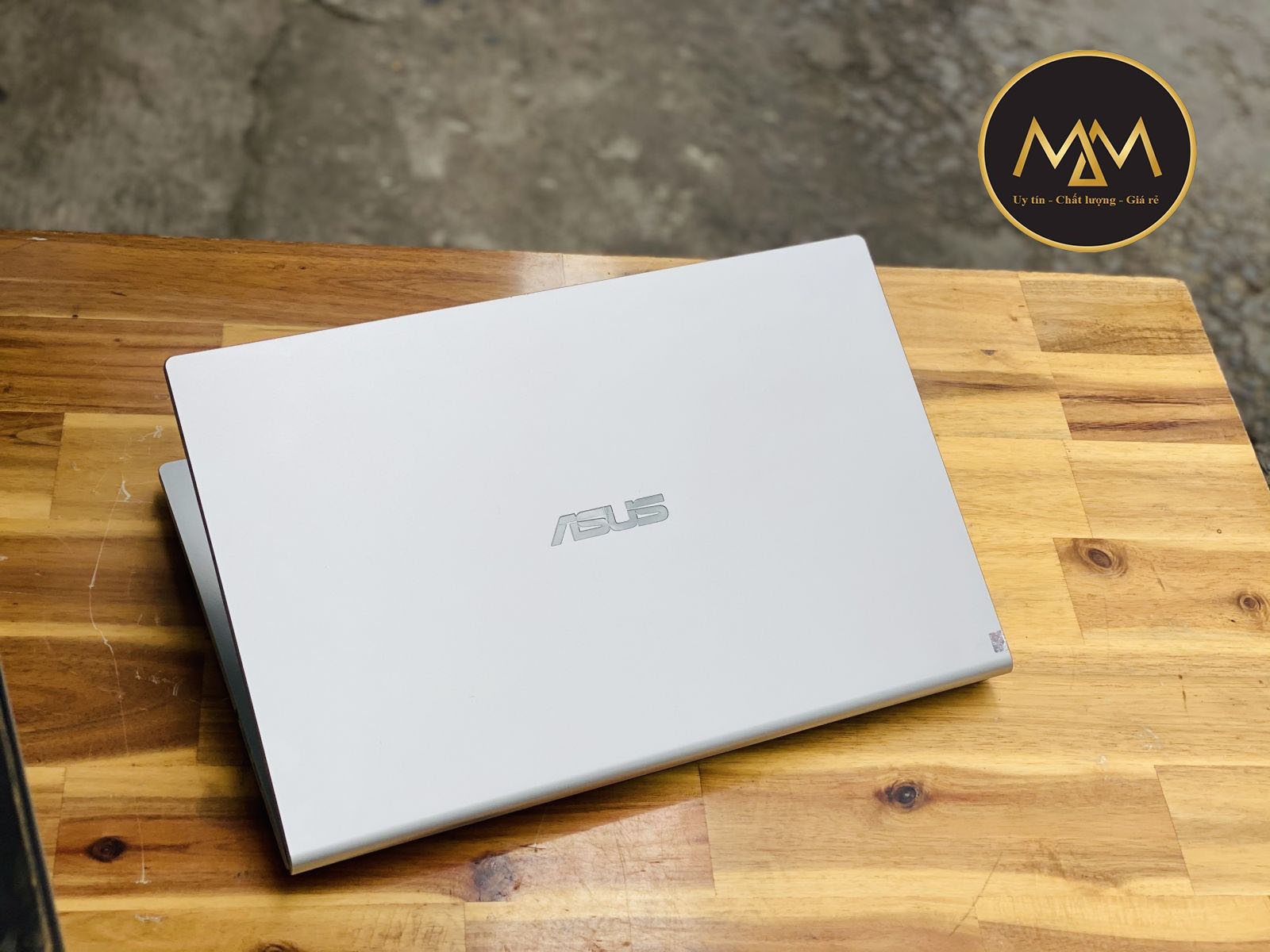 Top-10-mau-laptop-Asus-danh-cho-ke-toan