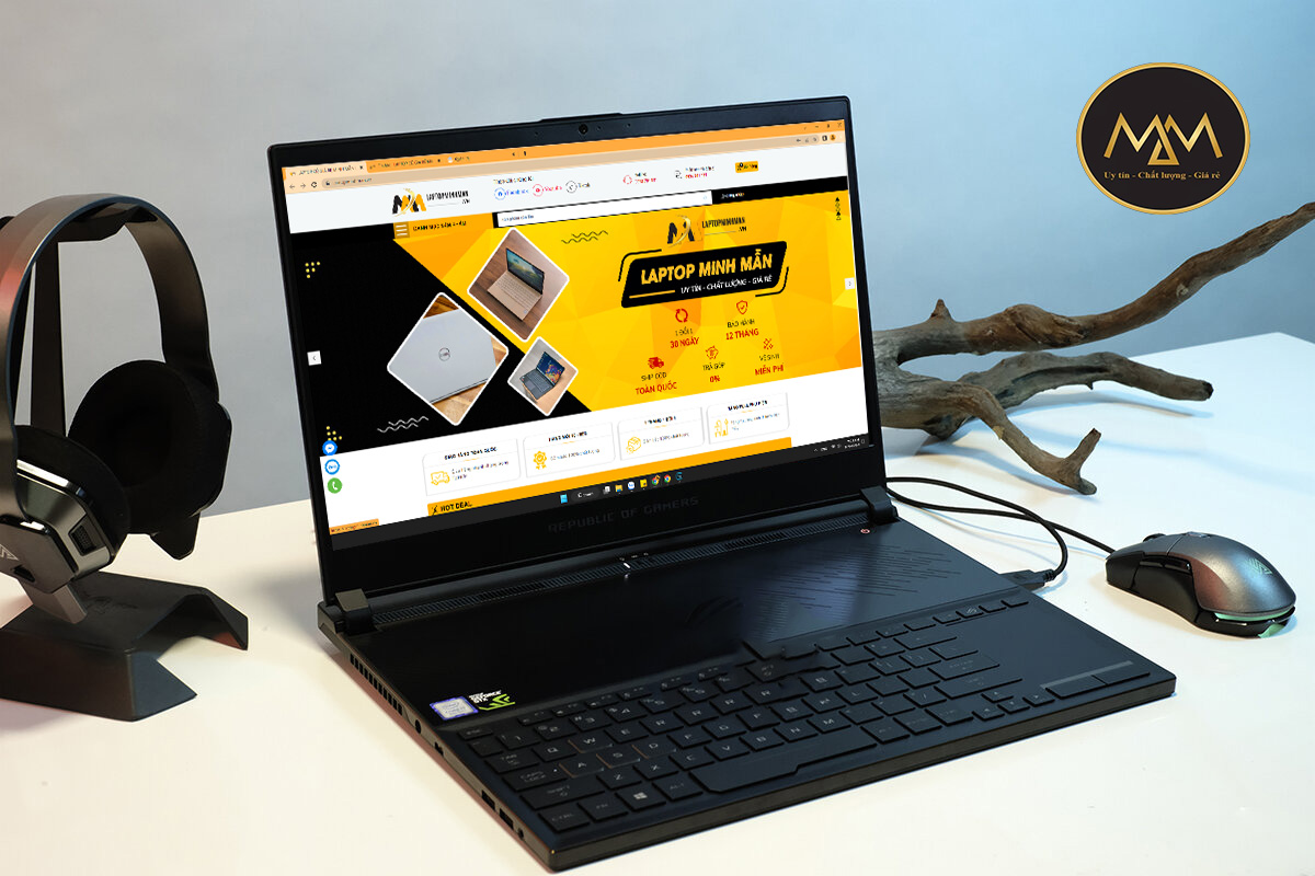 Vệ-sinh-bôi-keo-laptop-gaming-uy-tín-TPHCM