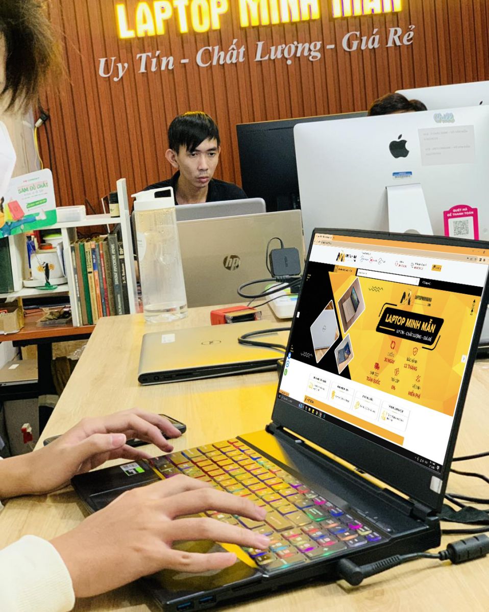 CỬA HÀNG BÁN LAPTOP CŨ TRẢ GÓP UY TÍN TPHCM