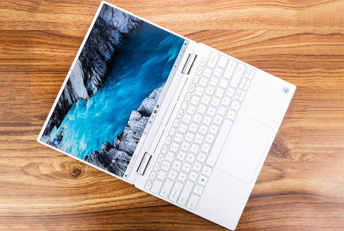 Hình ảnh cửa hàng bán laptop quận Tân Bình