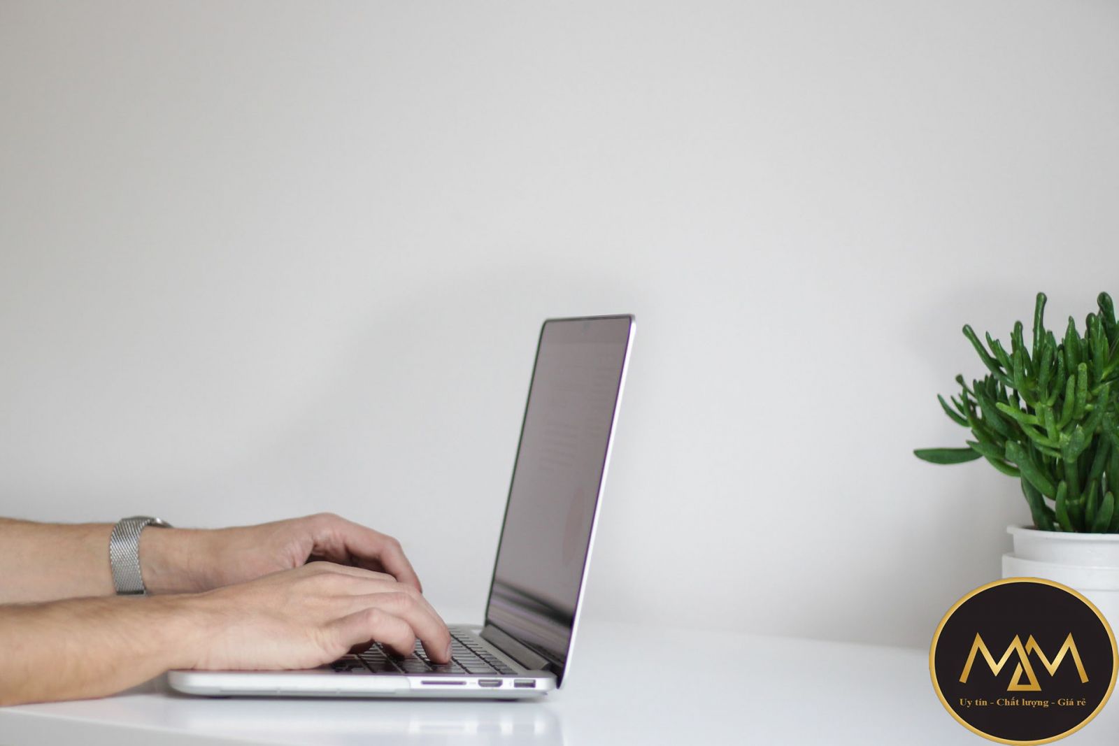 TÌM ĐỊA CHỈ BÁN LAPTOP XÁCH TAY CŨ UY TÍN NHẤT TPHCM