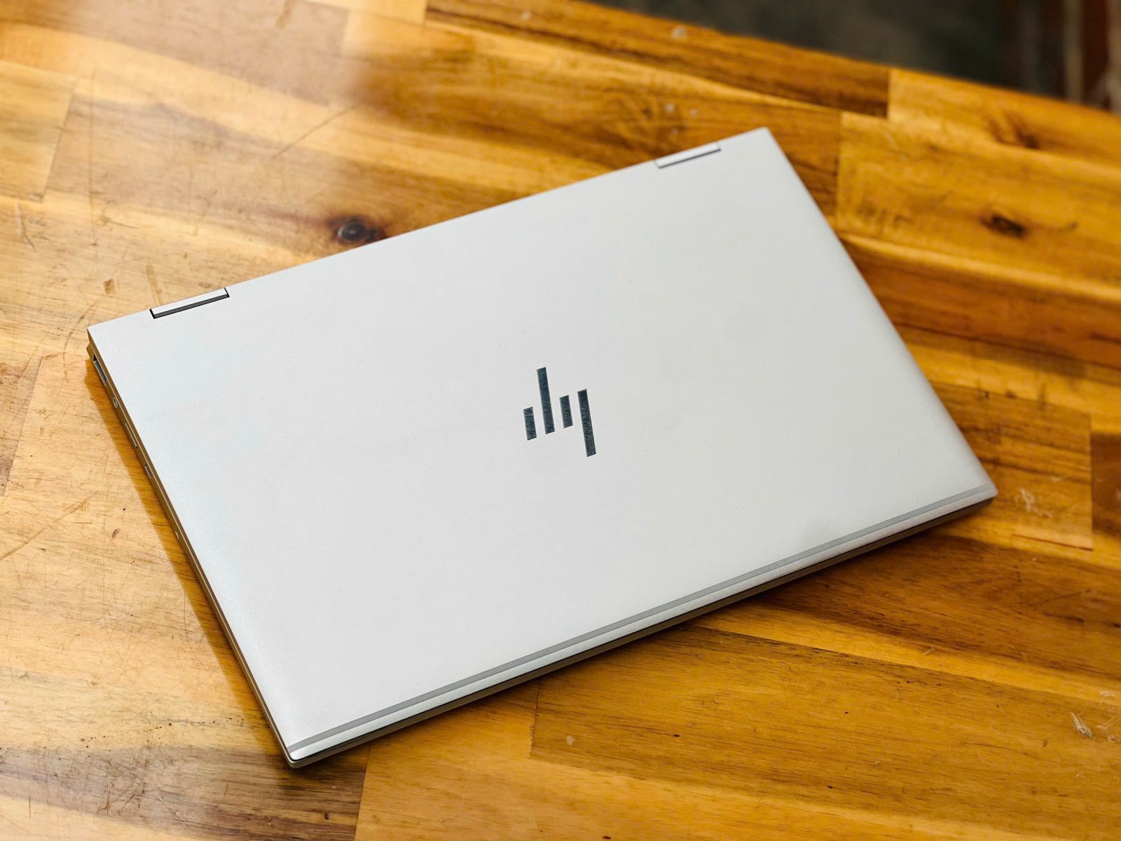 HP ELITEBOOK X360 1040 G8