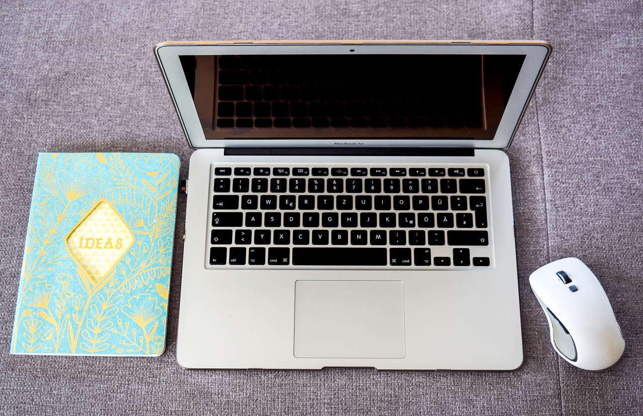 MUA LAPTOP CŨ GIAO HÀNG TẬN NƠI UY TÍN GIÁ RẺ QUẬN 10