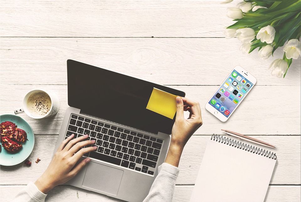 LAPTOP XÁCH TAY GIÁ RẺ QUẬN 1
