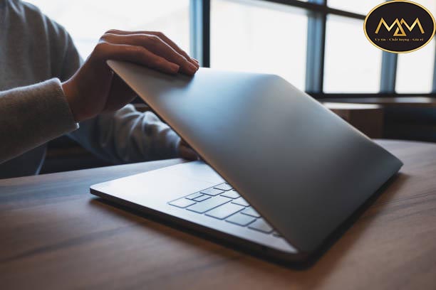 Laptop-cũ-dưới-12-triệu-cấu-hình-cao