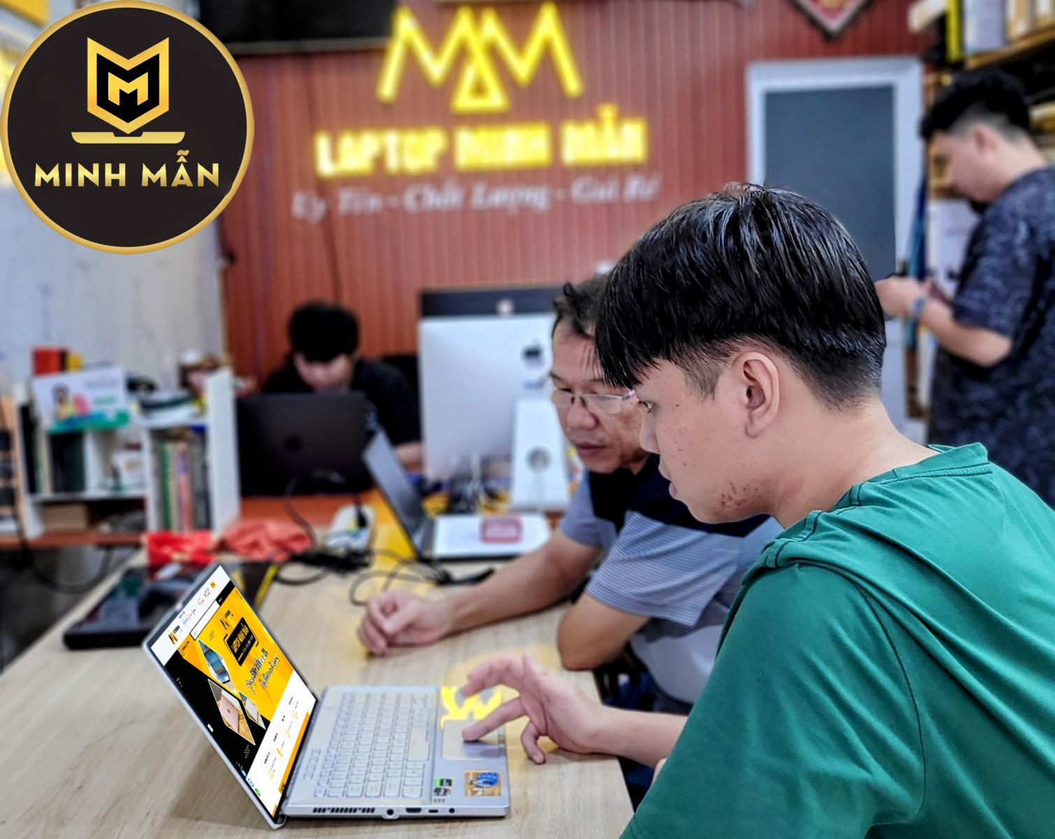 LAPTOP CŨ LÀM ĐỒ HỌA CHUYÊN NGHIỆP ĐÁNG MUA NHẤT 2024 2025