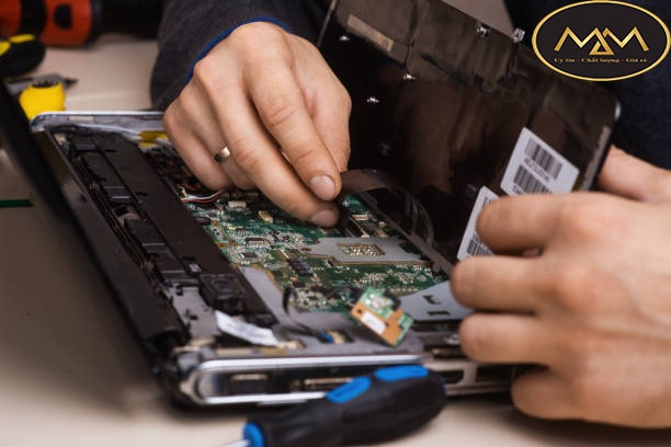Sửa-laptop-quận-12