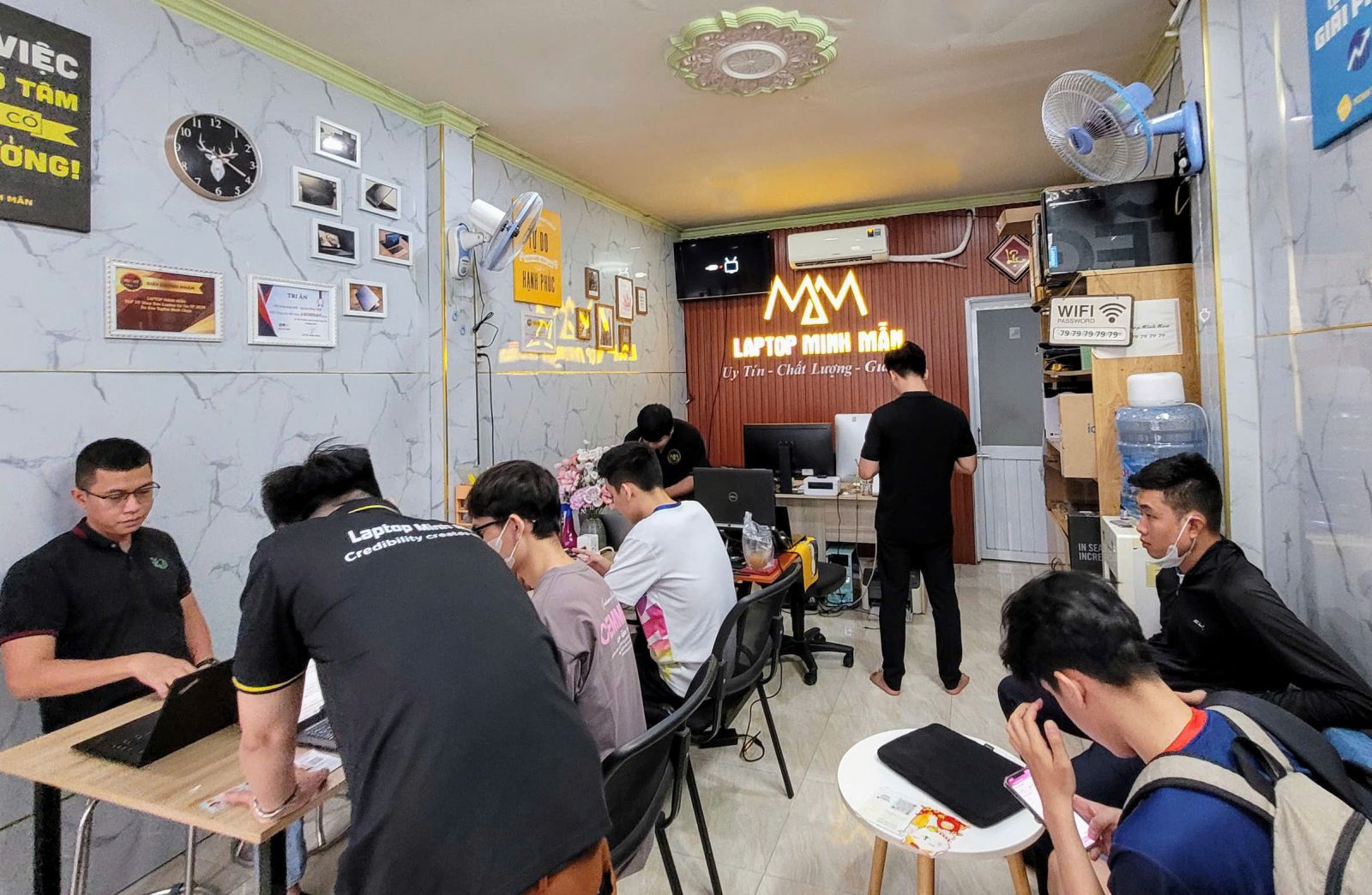 THU MUA LAPTOP CŨ GIÁ CAO QUẬN PHÚ NHUẬN