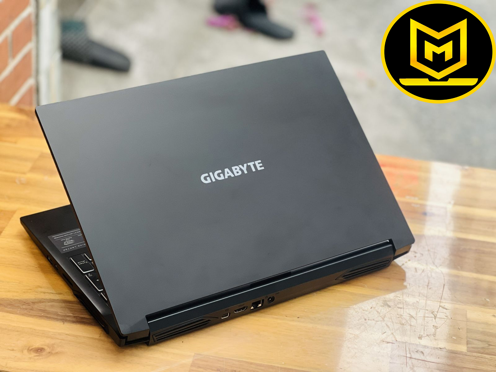 thay-pin-laptop-gaming-cu-uy-tin