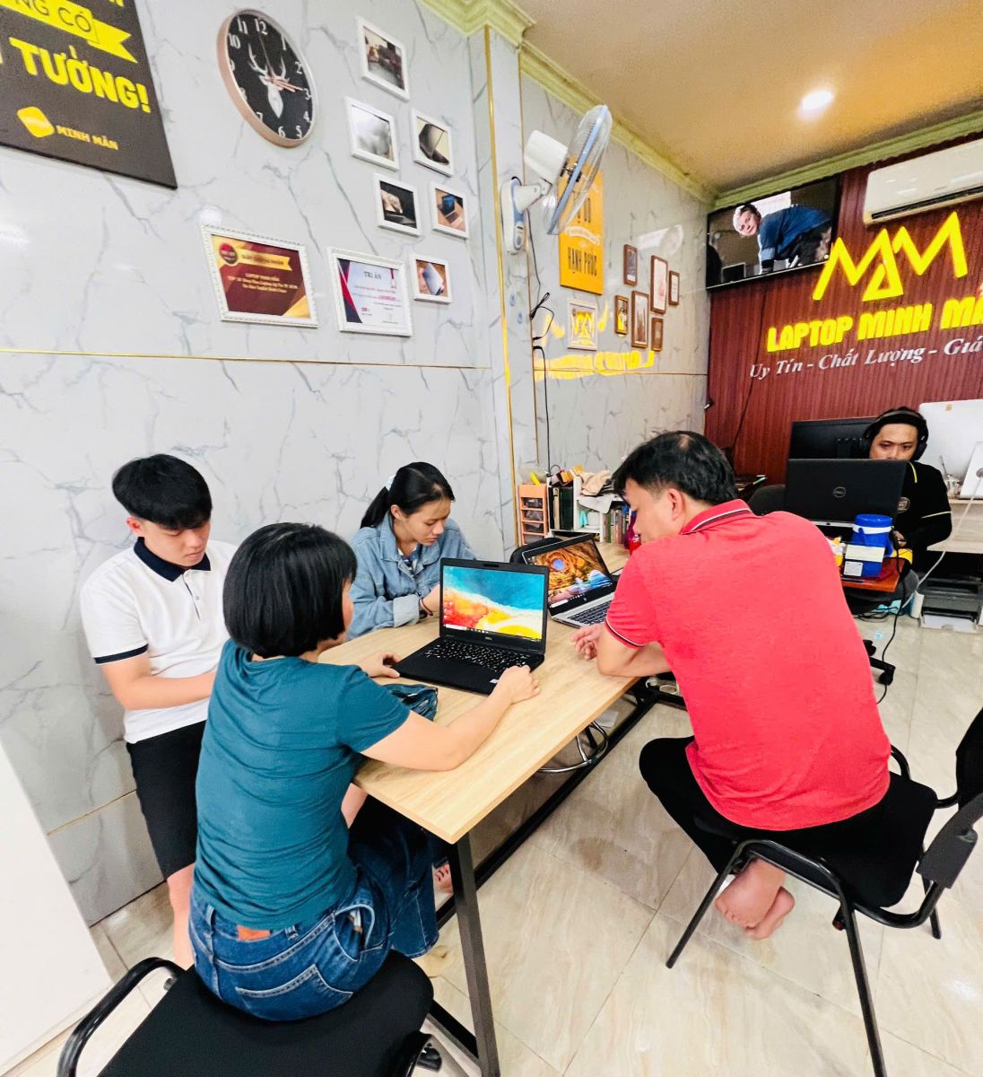 THU MUA LAPTOP CŨ GIÁ CAO QUẬN PHÚ NHUẬN