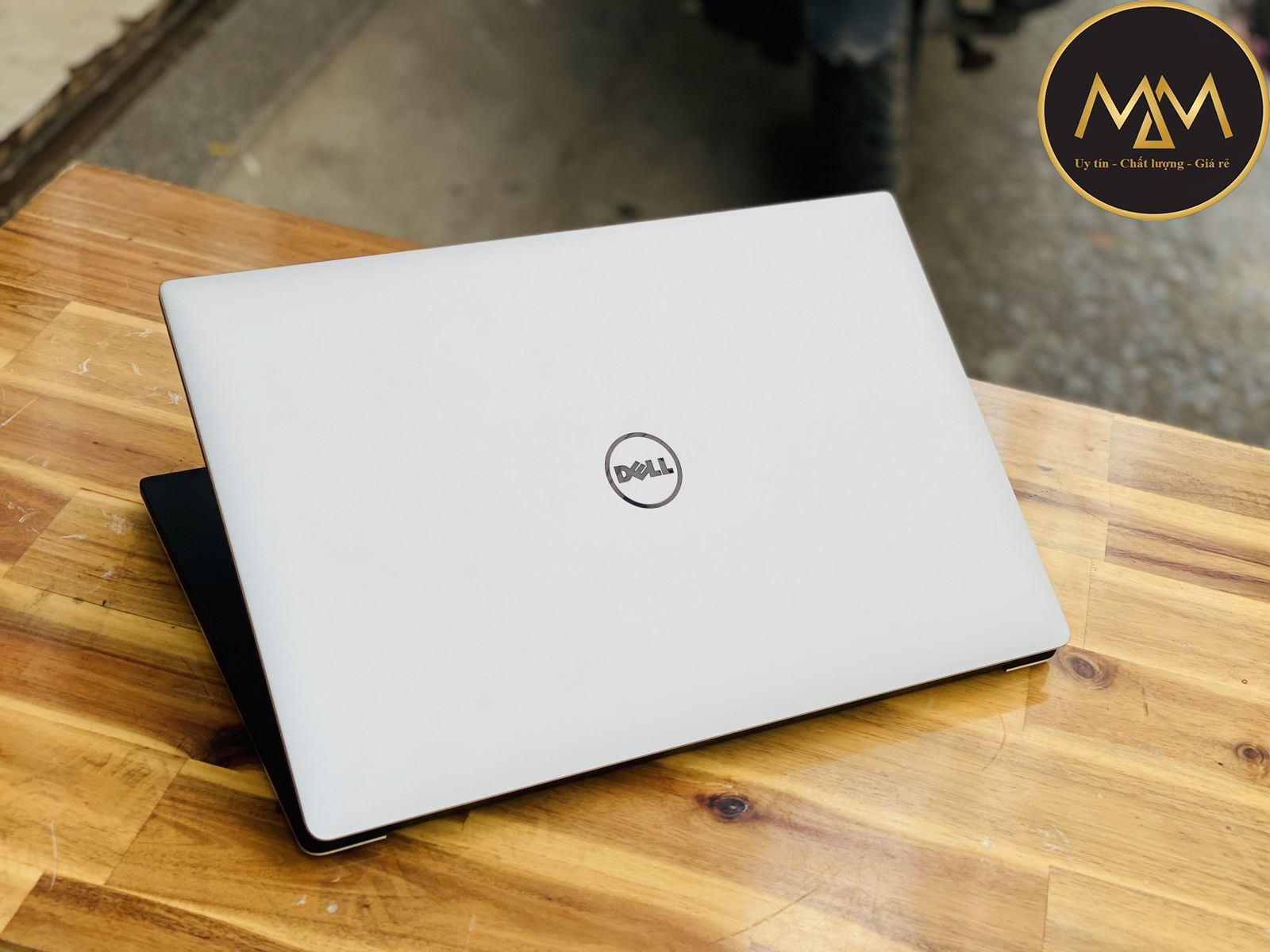 Laptop-cũ-làm-đồ-họa