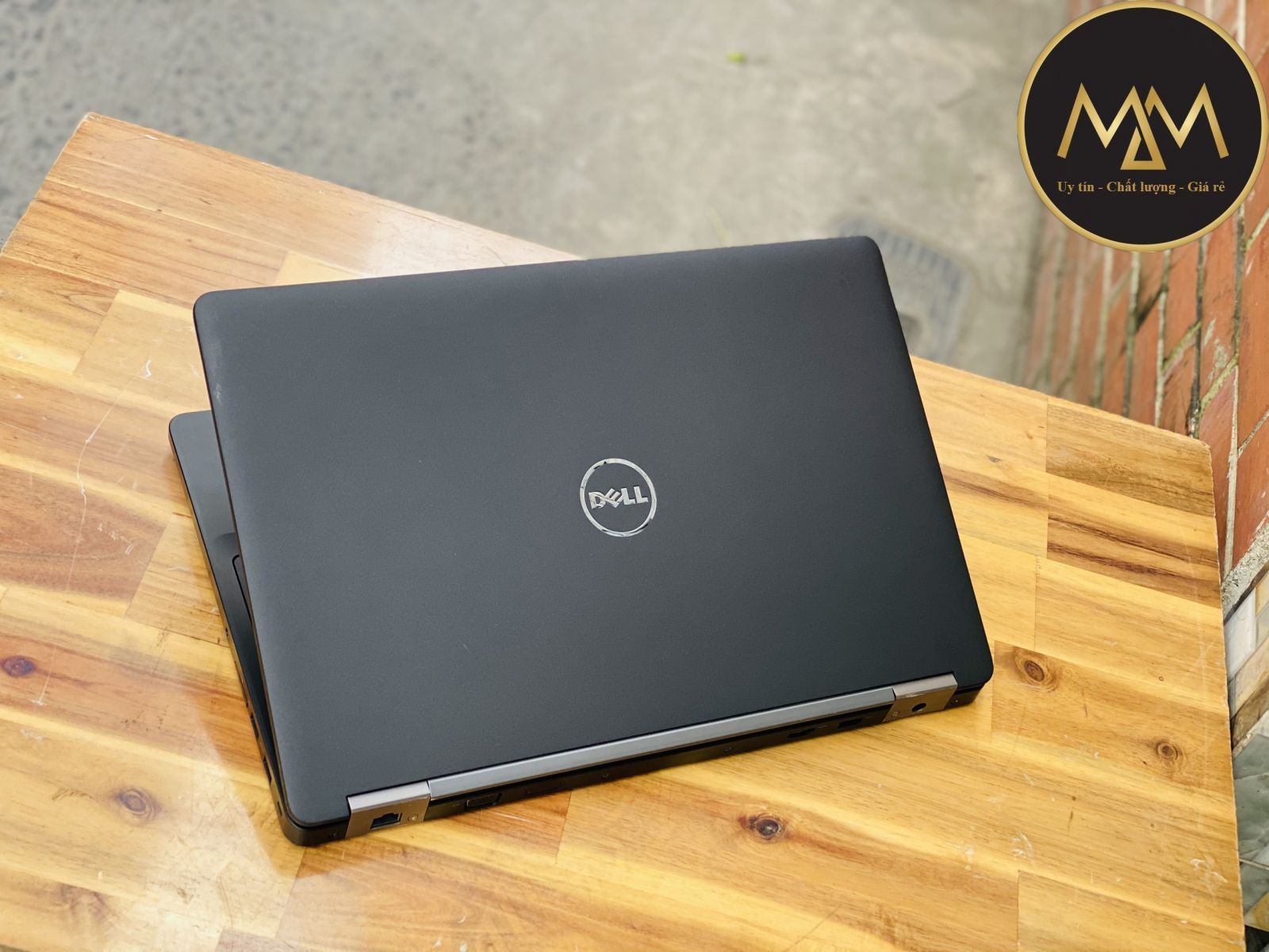 Mua laptop xách tay cũ giá rẻ uy tín