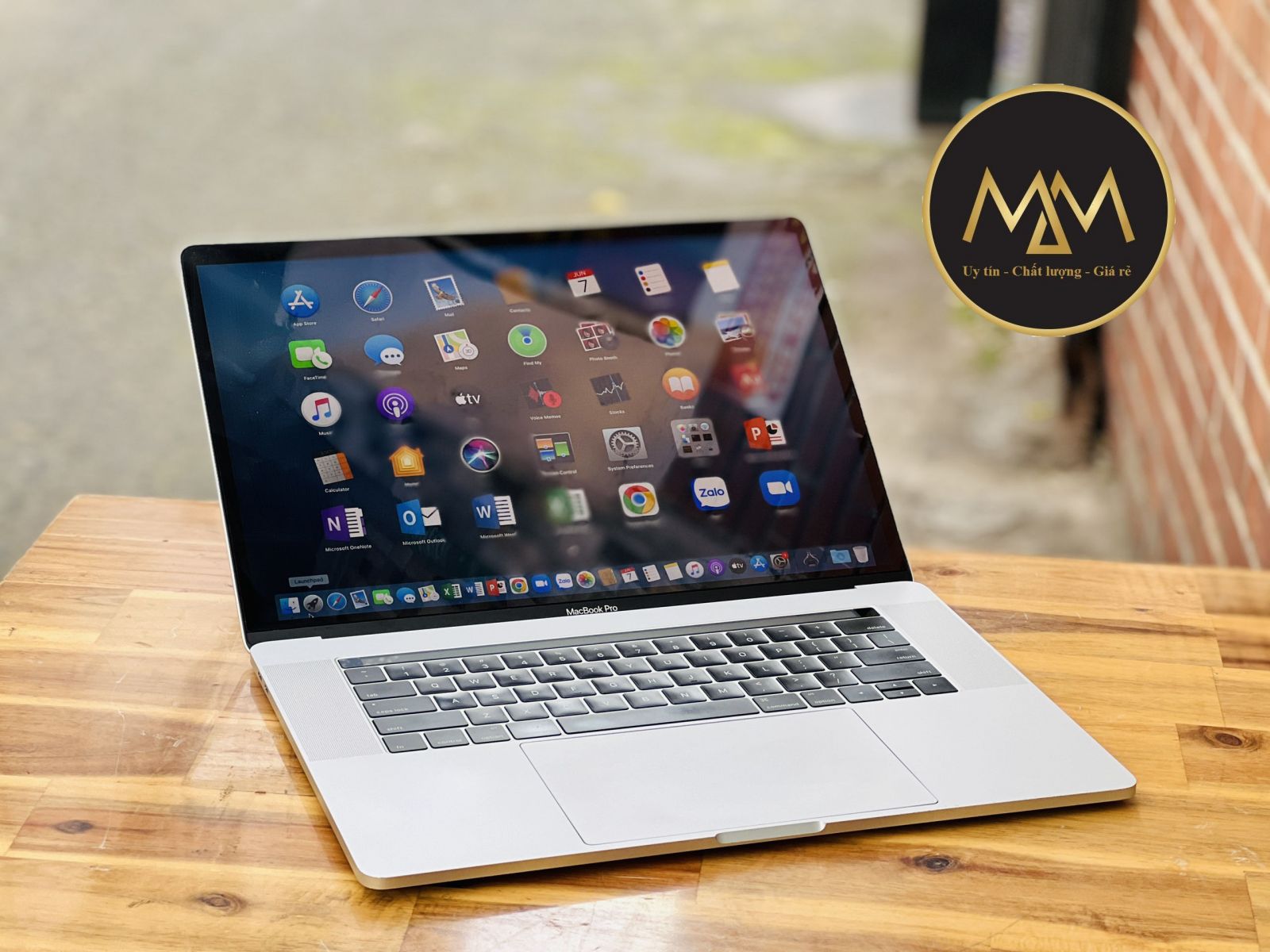 Cửa hàng bán laptop cũ giá rẻ uy tín quận 3