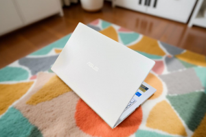 TOP 10 MẪU LAPTOP VĂN PHÒNG ĐÁNG MUA 2026