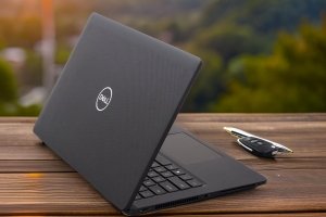 LAPTOP DELL LATITUDE 7420 GIÁ RẺ i7 1185G7 RAM 16GB SSD 256GB 14INCH FHD VÂN CARBON SIÊU BỀN